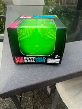 NEEDOH Fuzz Wild Cats - Bright Green